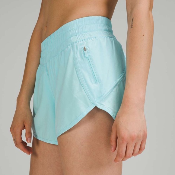Lululemon Tracker Short 4” in Icing Blue SZ 4 EUC - Picture 2 of 6